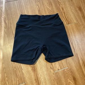 Kamo fitness black spandex shorts